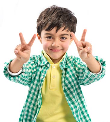 niño contento en ocioanimado